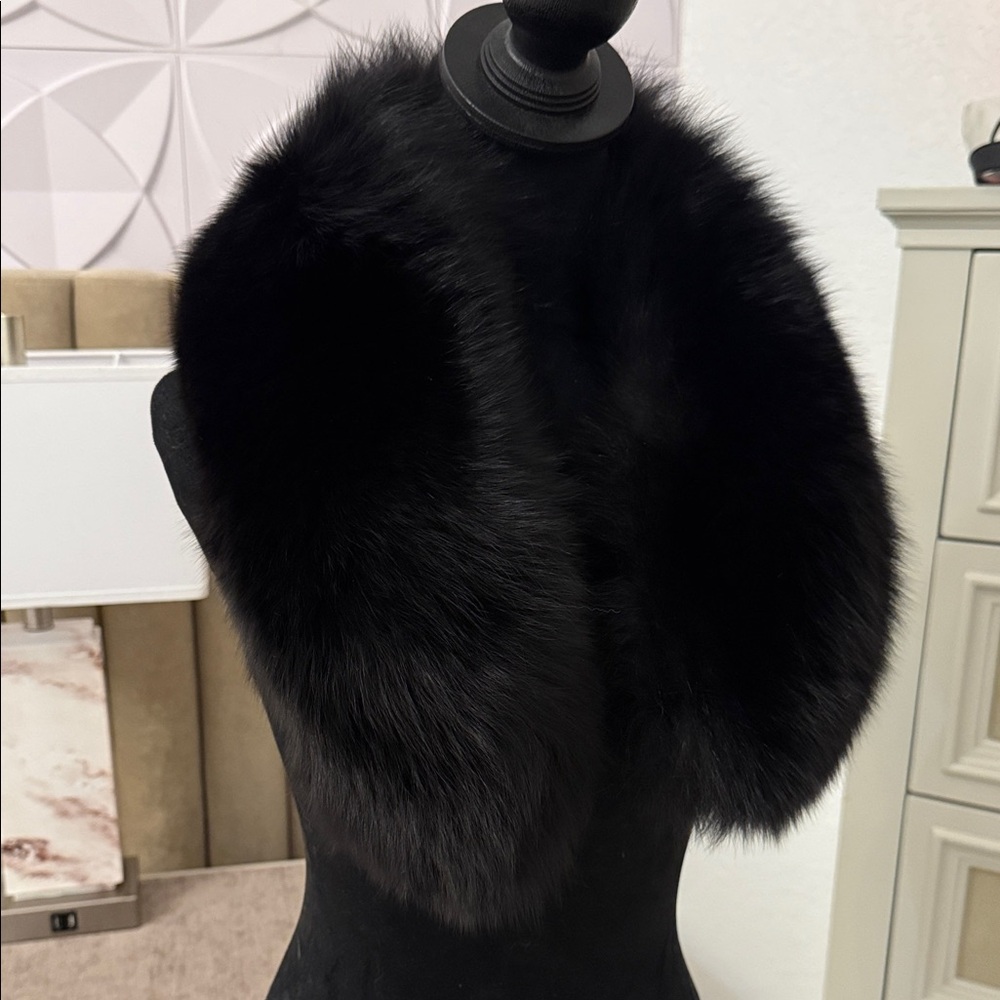 SAGA FURS BLACK FOX FUR THICK COLLAR